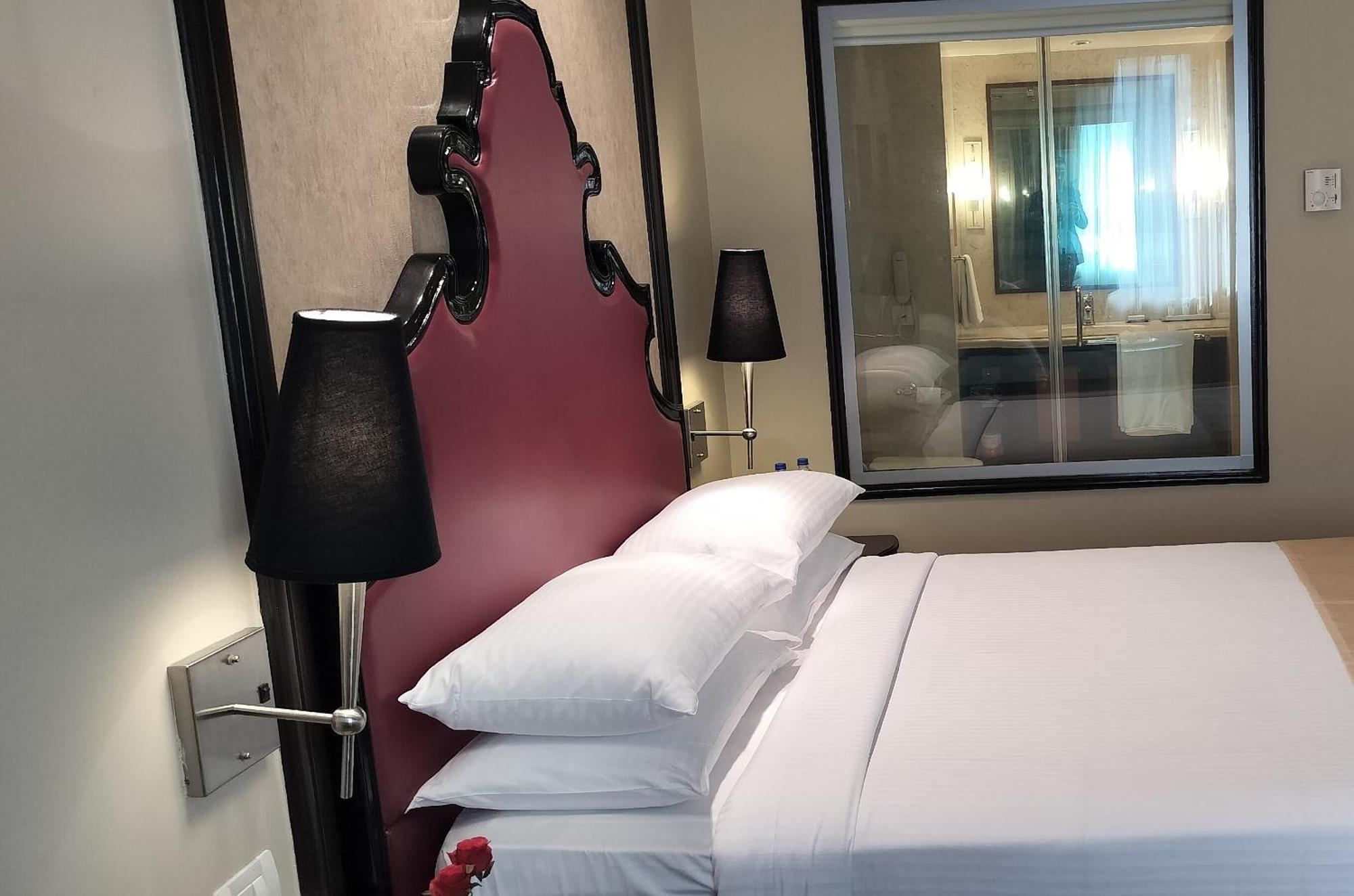 St. Mark'S Hotel Бангалор Екстериор снимка